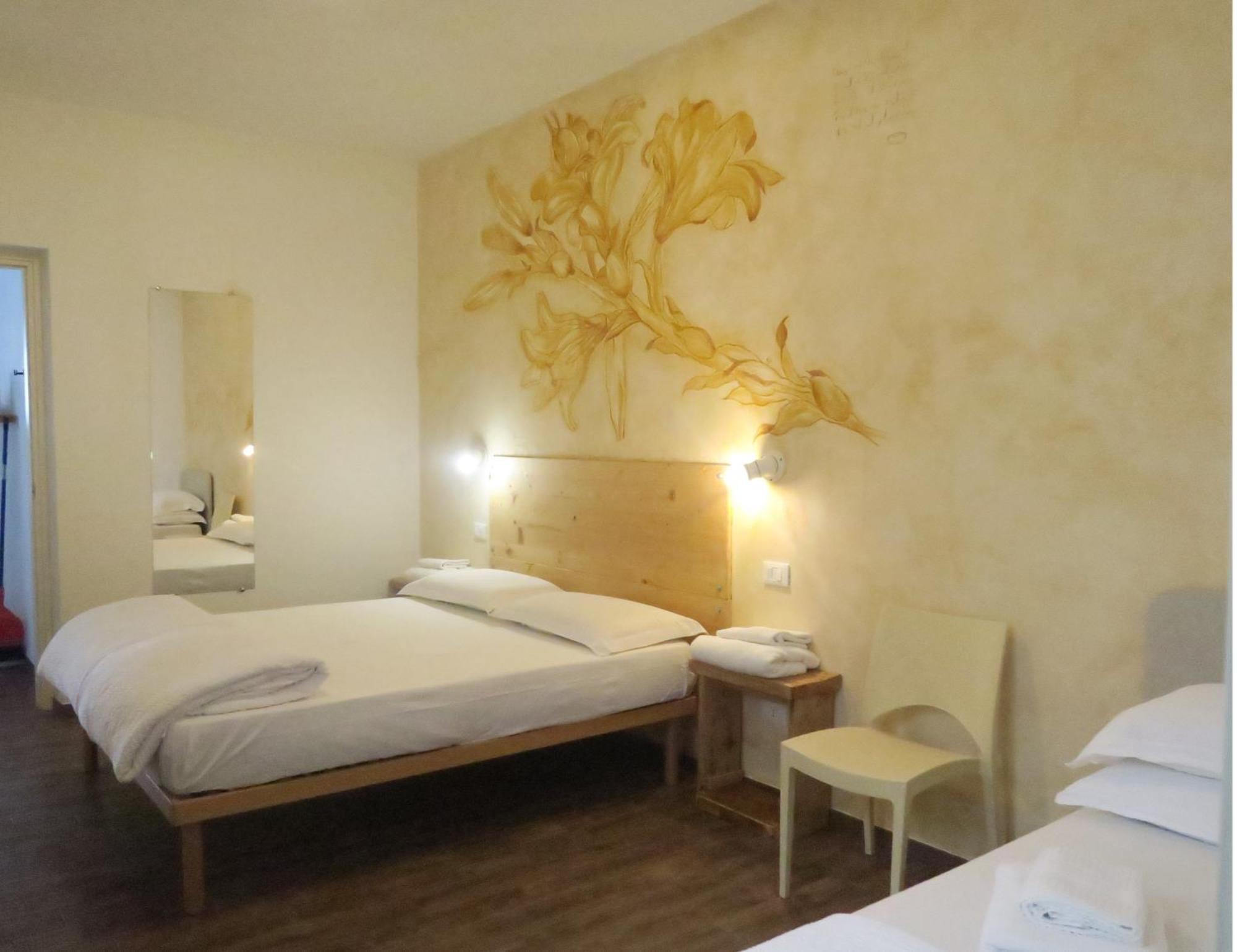 Oasi Da Vinci Aparthotel Tignale Luaran gambar